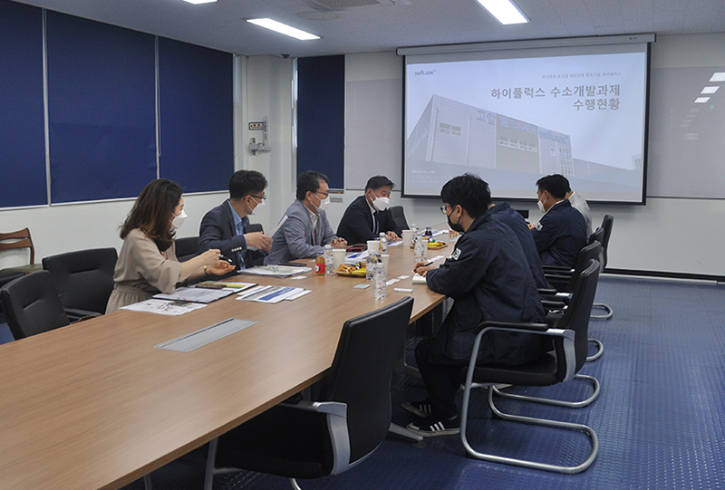 하이플럭스, 대전 테크노파크 임헌문 원장과 간담회 개최 0e87d44dbe18beab11972ef4bb0f96a5_1620958406_6984.jpg