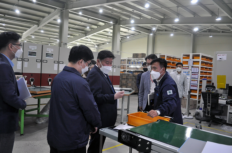 하이플럭스, 대전 테크노파크 임헌문 원장과 간담회 개최 0e87d44dbe18beab11972ef4bb0f96a5_1620958408_0475.jpg